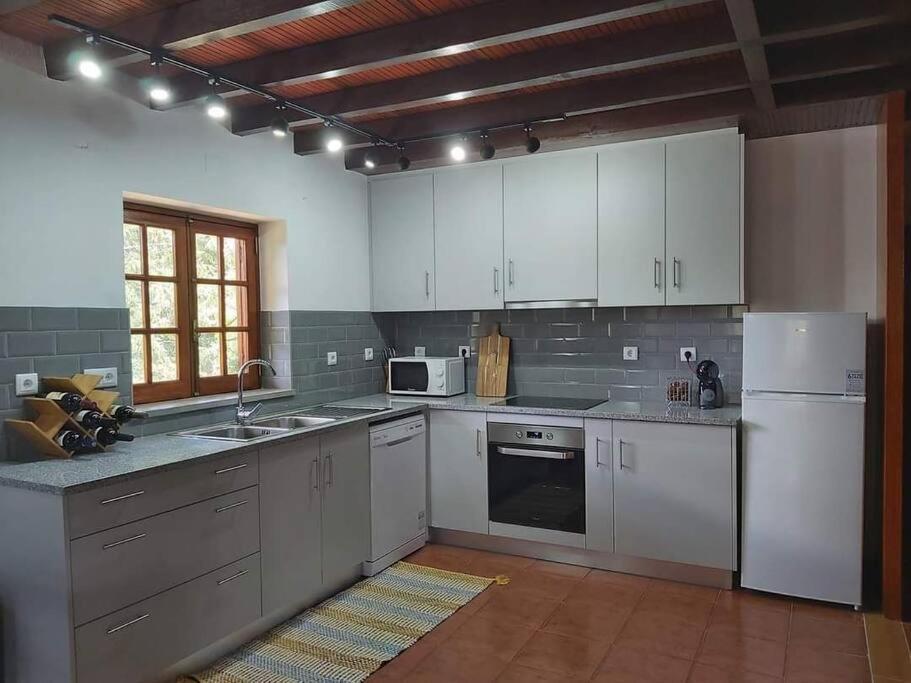Casa Vale Nicolau Villa Арганил Екстериор снимка